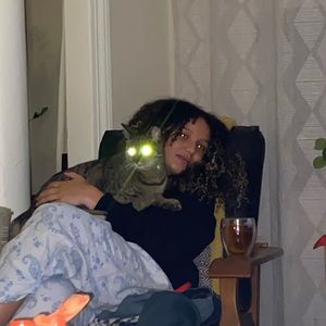 Meet your Posher, Anaya